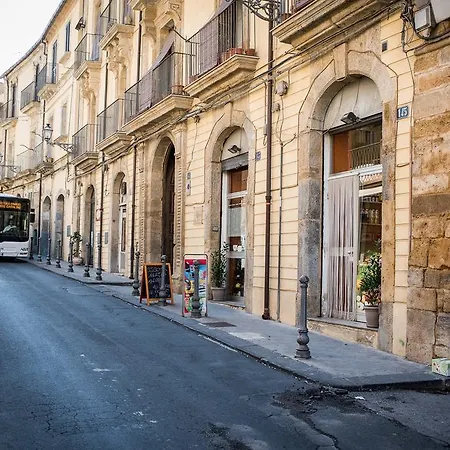 Casa Dell'opera * Caltagirone